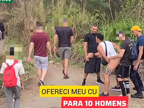 LEVEI 2 AMIGOS HÉTEROS PARA FODER MEU CU EM PÚBLICO, ONDE HOMENS COSTUMAM FAZER CAMINHADA. ENQUANTO CADA UM SE RESERVA PARA COMER MEU CU, UMA PLATEIA DE HOMENS OBSERVA E SE MASTURBAL. asian teen muscular gay sex videos