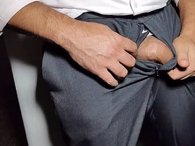 YURI GAÚCHO - CHEFE COM TESÃO SE EXIBIU E TOCOU PUNHETA ATÉ GOZAR - EXECUTIVO GOZANDO NA FRENTE DA GALERA - HOMEM BONITO MASTURBANDO O PAU GRANDE E GOZANDO FORTE asian collage gay sex videos