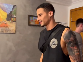 ME CONTRATARAM PRA DAR AULAS PARTICULARES MAS ACABEI COMENDO MEUS ALUNOS. asian gay sex 3gp videos