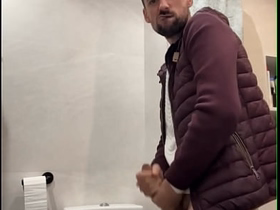 sexy daddy jerking off and nutting huge load sex videos asian uncle gay