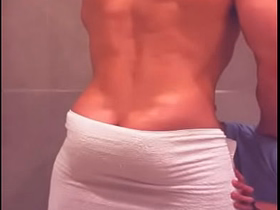 veo a mi amigo llegar del bar y bañarse y no resisto me meto en la ducha con el macho less than wear gay sex videos asian