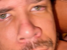 TWINK GRITANDO DE TESÃO SENDO FODIDO POR DOIS MACHOS. asian hot boys gay sex videos