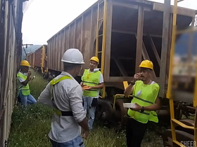 OS OPERÁRIOS PEGARAM PESADO NA HORA DO ALMOÇO FUDERAM O COLEGA PASSIVO E DERAM MUITO LEITE DE SOBREMESA asian cheerful daddy and little one sex videos