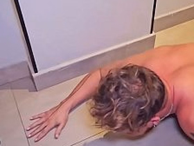 Dom Barbudo acabou com o CU do novinho , fez dele um escravo. Muita putaria BDSM dogplay e humilhação. hot gay sex xxx videos asian