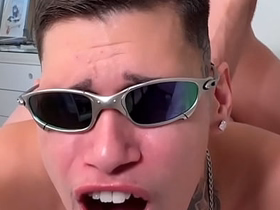 NÃO AGUENTEI DAR MEU CU PRO MACHO DOTADAO DO KAU COBRA ELE ARREBENTOU MEU CUZINHO sex videos of gay asian