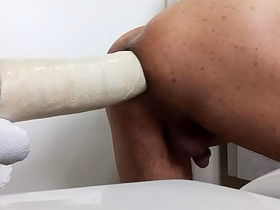 Gostoso enfiar este consolo grosso no cu,que delícia @!!! asian gay gang sex videos